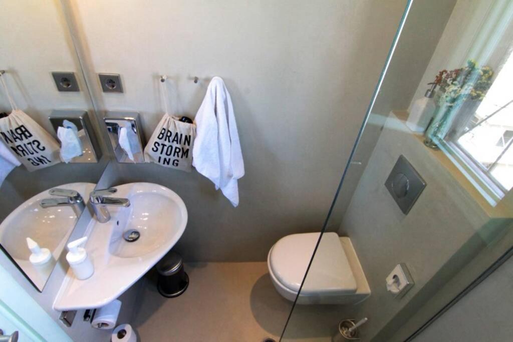 Charming Rooftop Nest With Awesome Acropolis View Downtown Атина Екстериор снимка